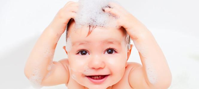 Τι πρέπει να προσέχουμε όταν κάνουμε μπάνιο το μωρό μας στην μπανιέρα;